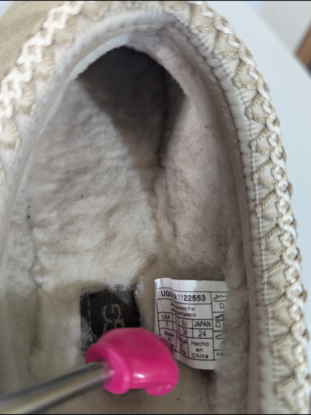 UGG Tasman Platform Slippers Sand Beige Suede Sheepskin Lined Women's Size 7 - Picture 12 of 13